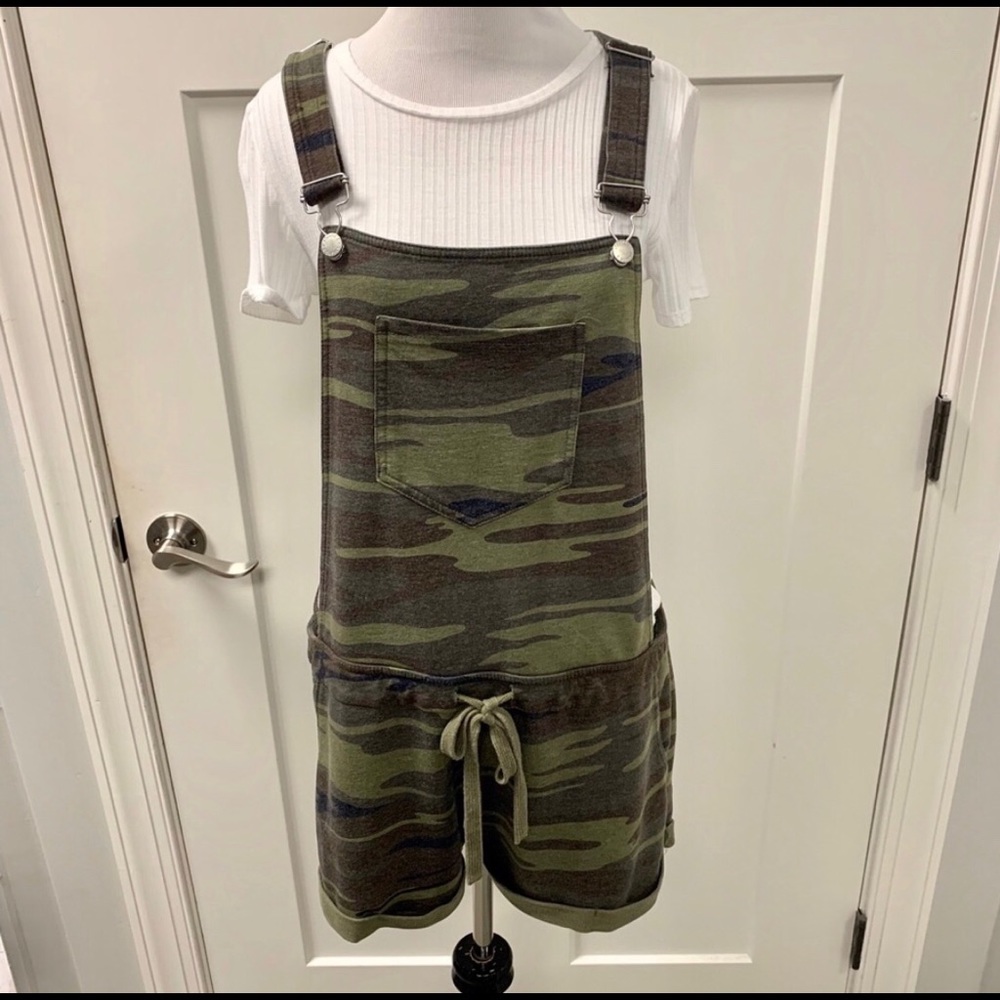 New Z Supply camo short overalls